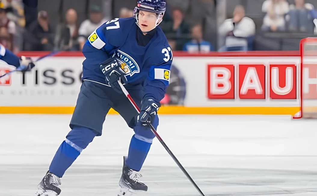 Atro Leppäsen vanhemmat ja lapsuuden tarina Mäntästä