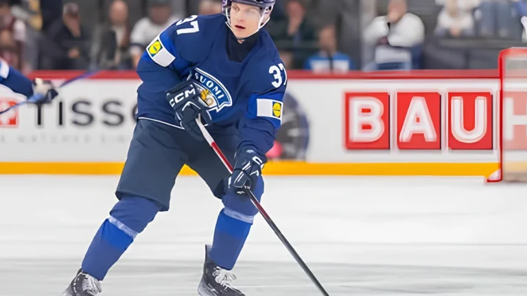 Atro Leppäsen vanhemmat ja lapsuuden tarina Mäntästä