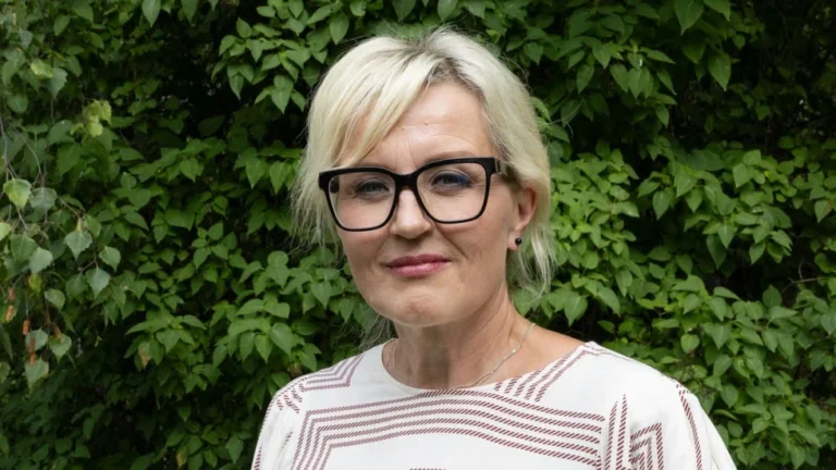 Maajussi Tarja: mansikkatilallinen ja tv-persoona