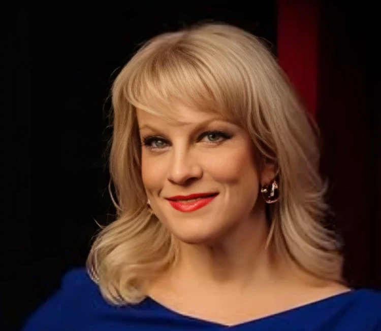 Laura voutilainen sisko